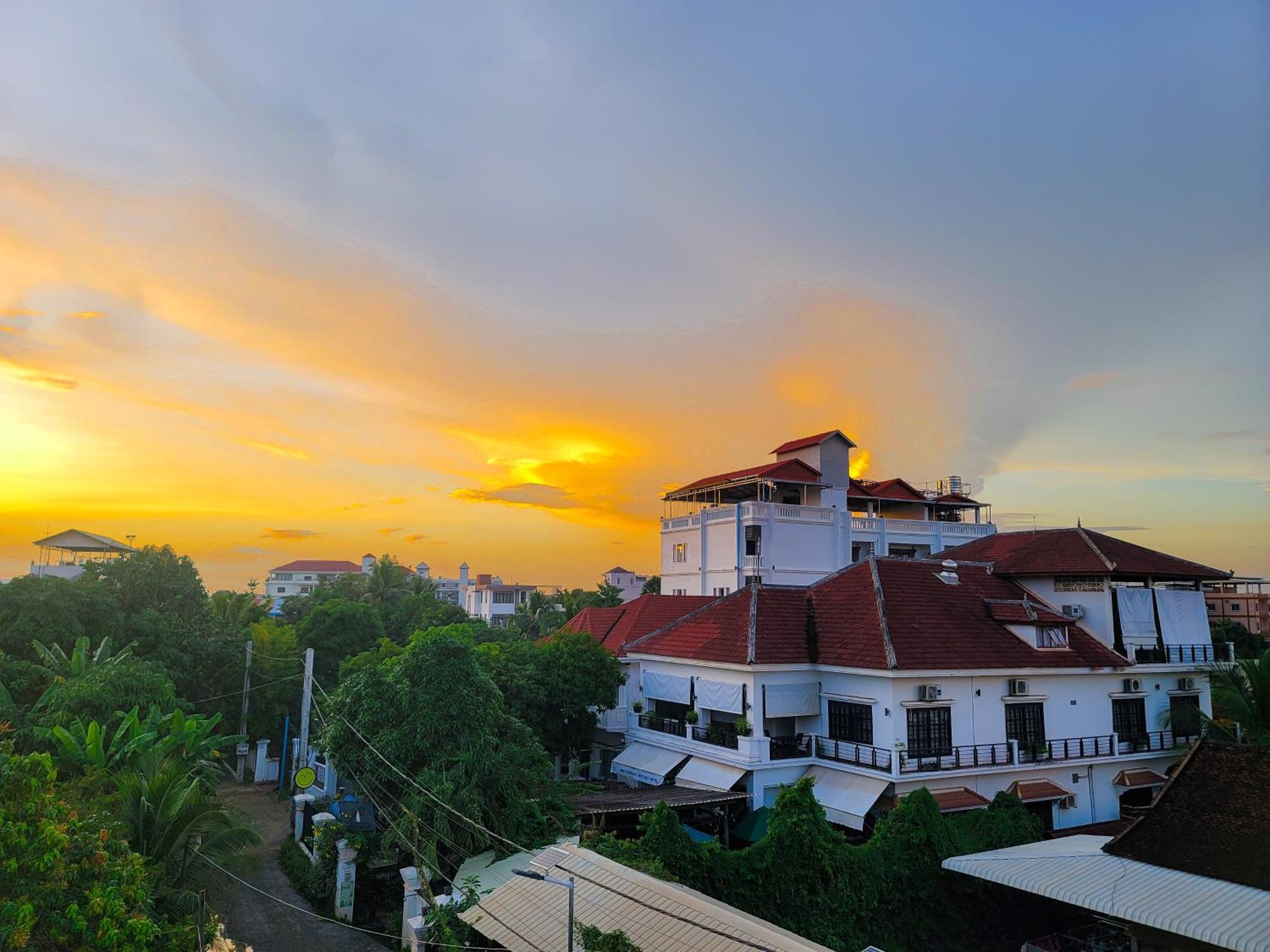 Bed & Bedzzz Hostel Siem Reap Exterior foto