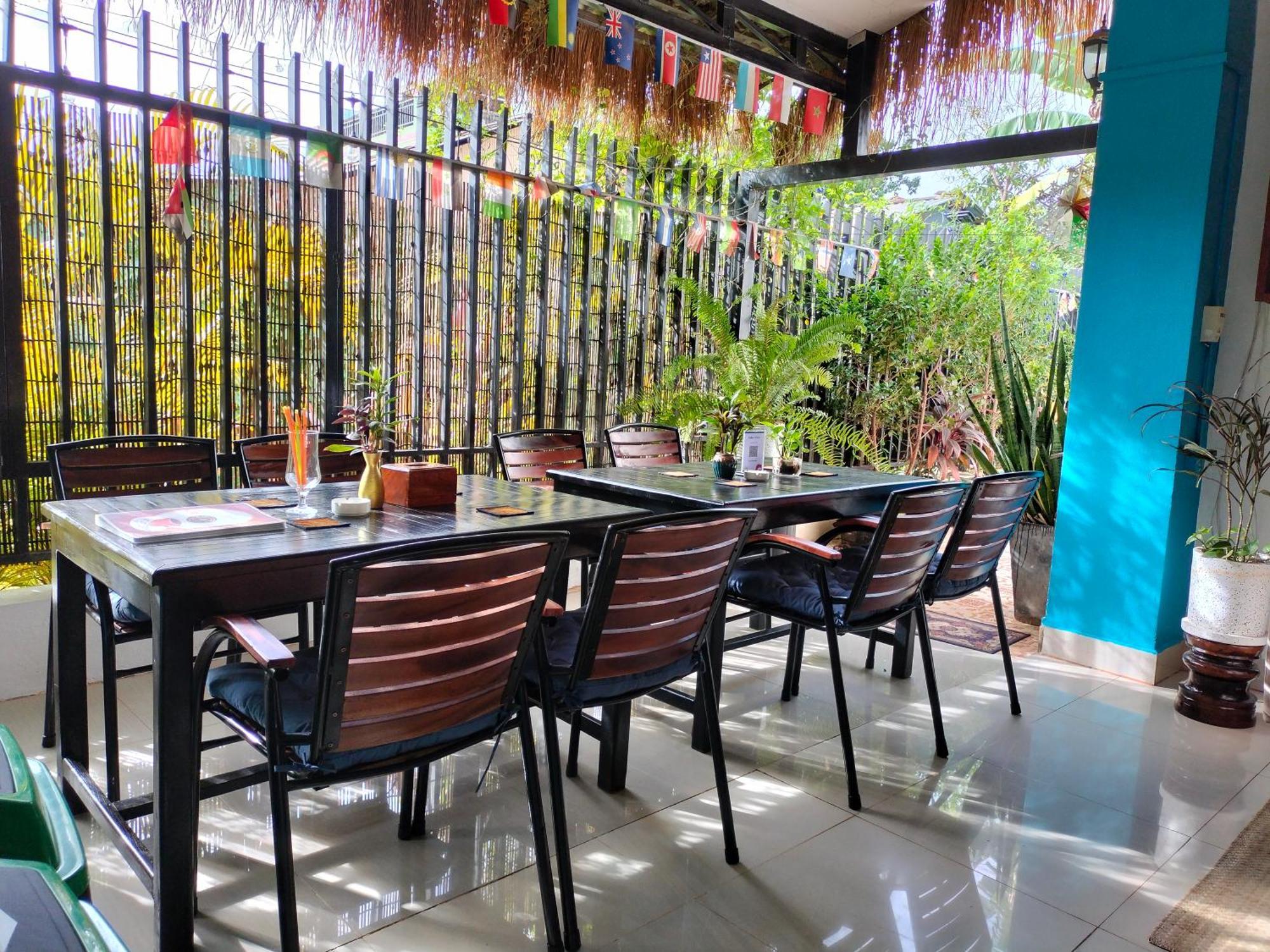 Bed & Bedzzz Hostel Siem Reap Exterior foto